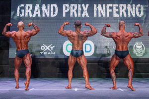 CLASSIC PHYSIQUE НОВИЧКИ
